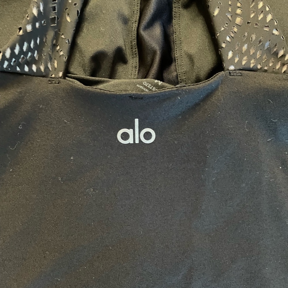 ALO Yoga Patina Bra Tanktop - Picture 3 of 5